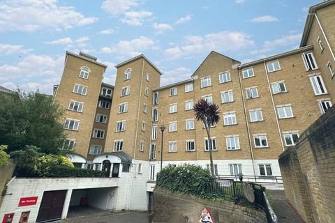 2 bedroom apartment for sale, Island Row, London E14