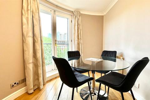 2 bedroom apartment for sale, Island Row, London E14