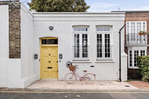 2 bedroom link detached house to rent, Pembroke Walk, London, W8