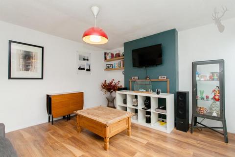 2 bedroom flat for sale, London E1