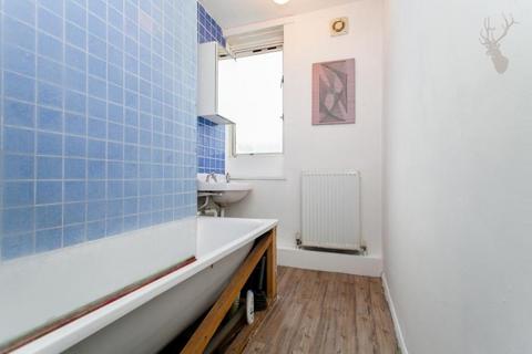 Flat 12, Louise De Marillac House Smithy Street, London, E1 3HP