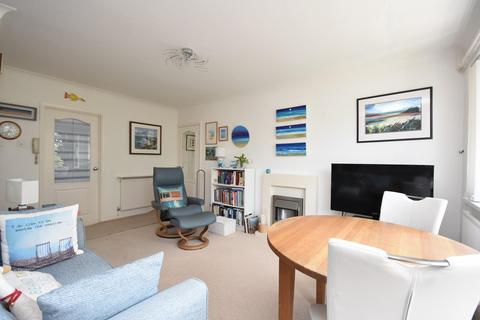 Flat 16, Albany Court Beach Road, Penarth, CF64 1JU