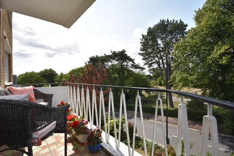 Flat 16, Albany Court Beach Road, Penarth, CF64 1JU