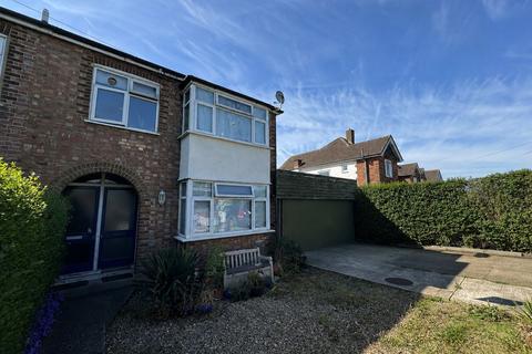 London Road, Ashford TW15