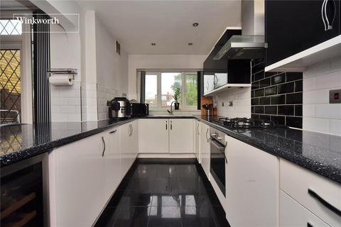 27 Caversham Avenue, Sutton, SM3 9AQ