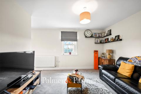 9 Carris Close, Colchester, CO4 6ED