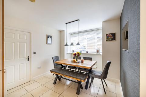 undefined, Roundburrow Close, Warlingham, CR6