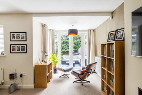 18 Roundburrow Close, Whyteleafe, CR6 9TT