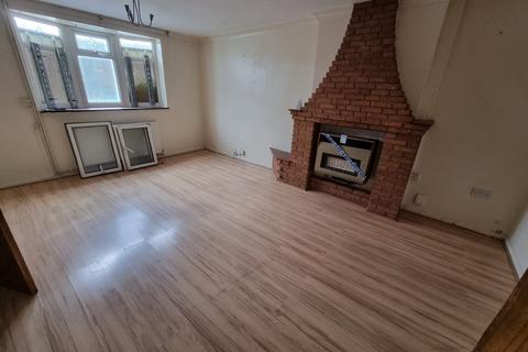 3 bedroom townhouse for sale, Eddystone Road, Leicester, LE5