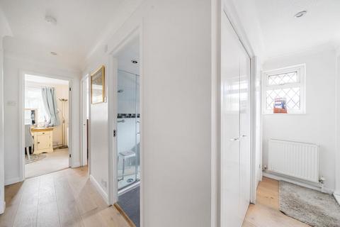undefined, Woking,  Surrey,  GU21