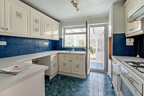 2 bedroom property for sale, Seaview Road, Newhaven, BN9