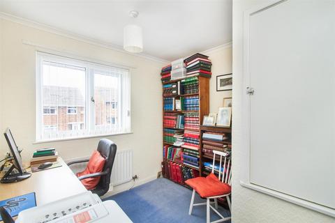 27 Abbots Way, Morpeth, NE61 2LY