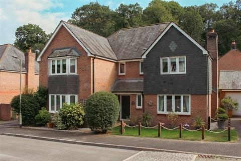 5 bedroom detached house for sale, Rowe Close, Bideford, EX39