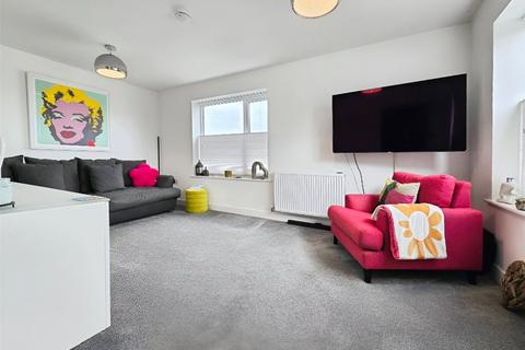 2 bedroom house for sale, Courageous Road, Lee-on-the-Solent, Hampshire