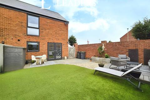 2 bedroom house for sale, Courageous Road, Lee-on-the-Solent, Hampshire