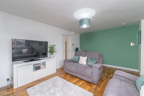 18 Ferniehill Square, Edinburgh, EH17 7AP