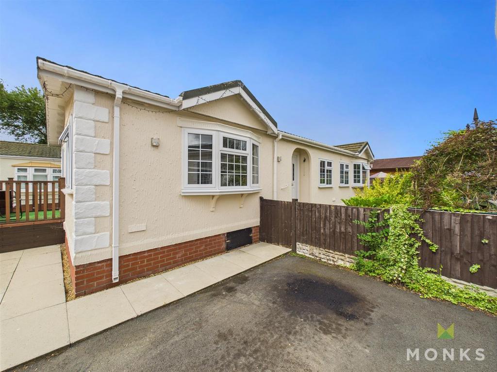 CAM01420 G0-PR0723-STILL041.jpg