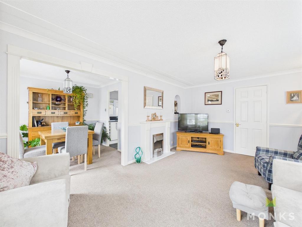 CAM01420 G0-PR0723-STILL002.jpg