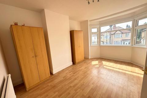 1 bedroom flat to rent, Reeves Avenue, Kingsbury, NW9
