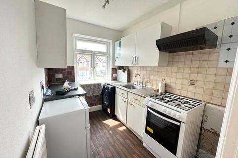 1 bedroom flat to rent, Reeves Avenue, Kingsbury, NW9