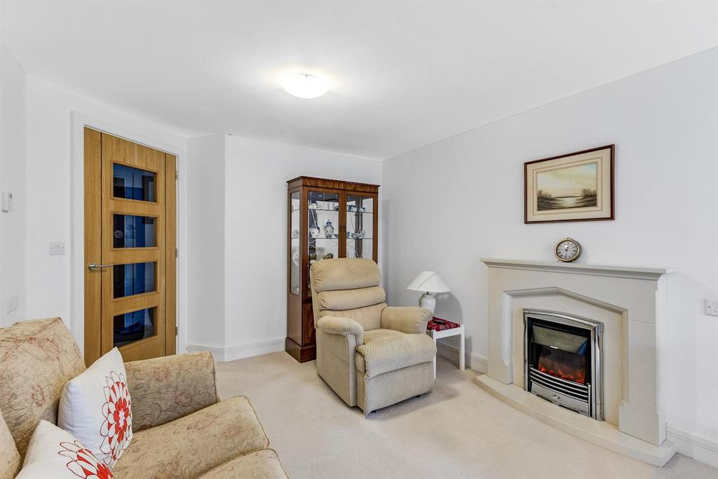 08-a96f CH 22 CRAYSHAWCOURT RG48 EQ MCS83865 -37-medi