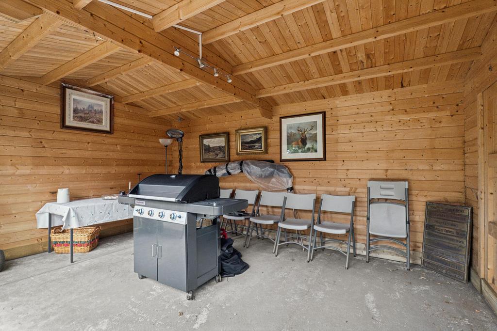 Outbuilding
