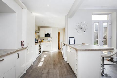 undefined, Laund Road, Huddersfield HD3