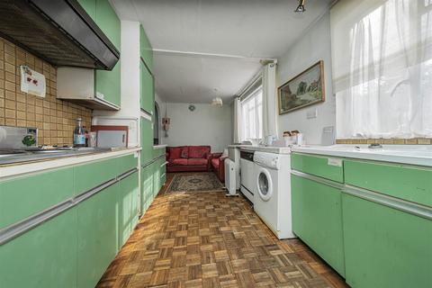3 bedroom semi-detached house for sale, Dyson Close, Windsor