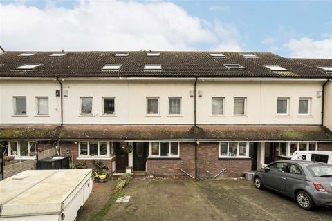 5 bedroom terraced house for sale, Endwell Road, London SE4