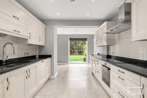 5 Baldocks Road, Theydon Bois, Epping, CM16 7EB