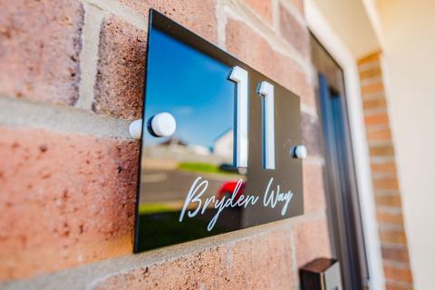 11 Bryden Way, Drongan, Ayr, KA6 7FJ