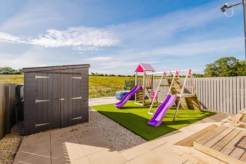 11 Bryden Way, Drongan, Ayr, KA6 7FJ