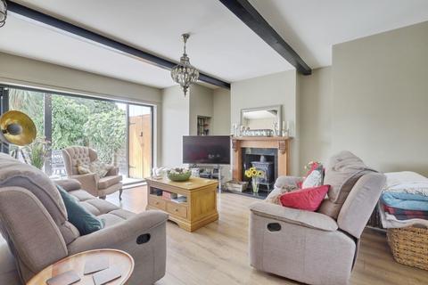 4 bedroom detached house for sale, Caulfield Road, Southend-on-Sea, SS3