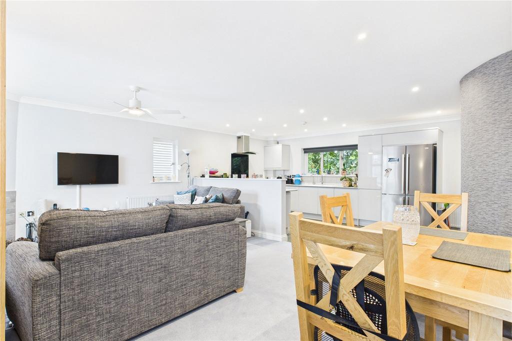 Living/Dining Room