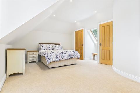 undefined, Saxon Place, Pangbourne, Reading, Berkshire, RG8