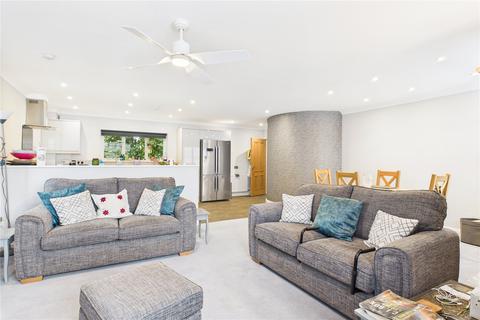 undefined, Saxon Place, Pangbourne, Reading, Berkshire, RG8