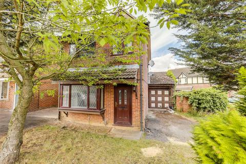 3 bedroom detached house for sale, Bolingey Way, Hucknall NG15