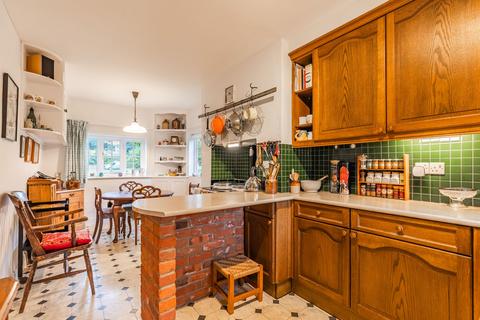 4 bedroom cottage for sale, Beautifully Restored Cottage in the Exclusive Heydon Estate