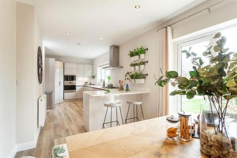 4 bedroom detached house for sale, Amber Drive, Appledore
