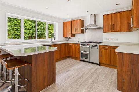 undefined, Station Close, Rotherfield, TN6