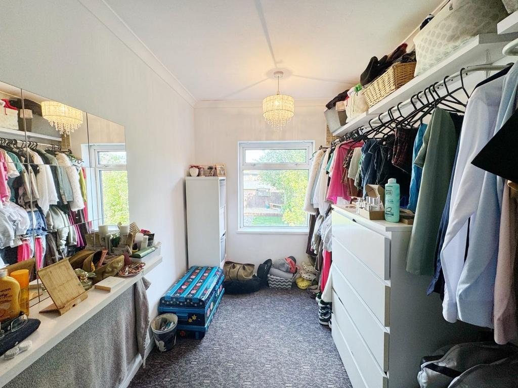 Bedroom 3.jpg