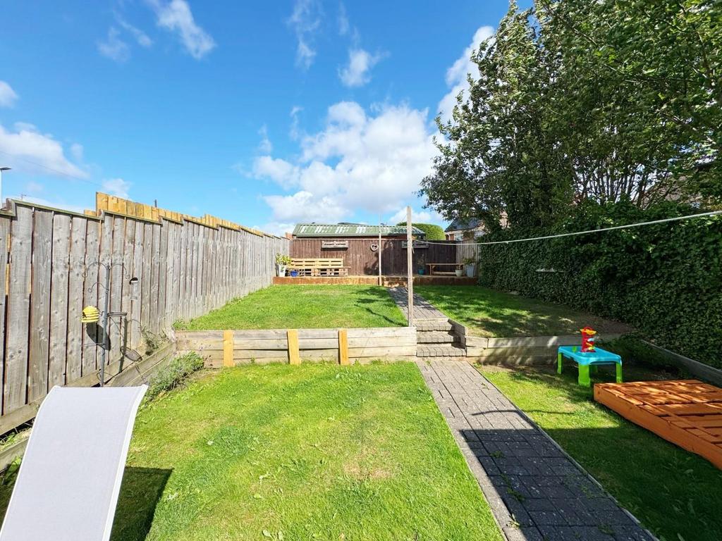 Garden 3.jpg