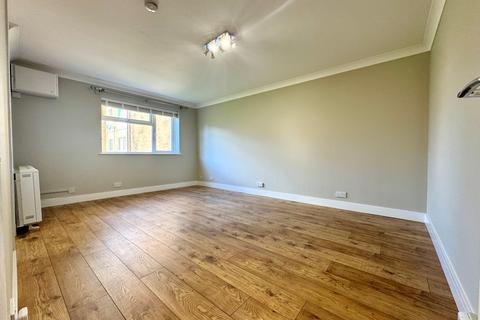 2 bedroom flat to rent, Woodrose Lodge, Lupin Drive, Chelmsford, Essex, CM1 6FS