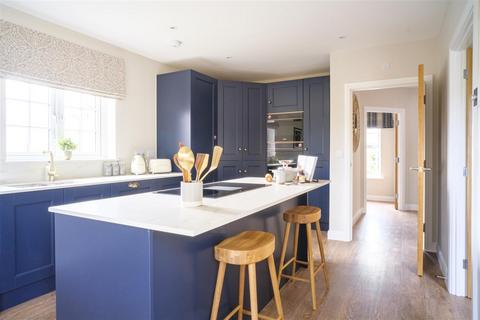 4 bedroom detached house for sale, Amber Drive, Appledore