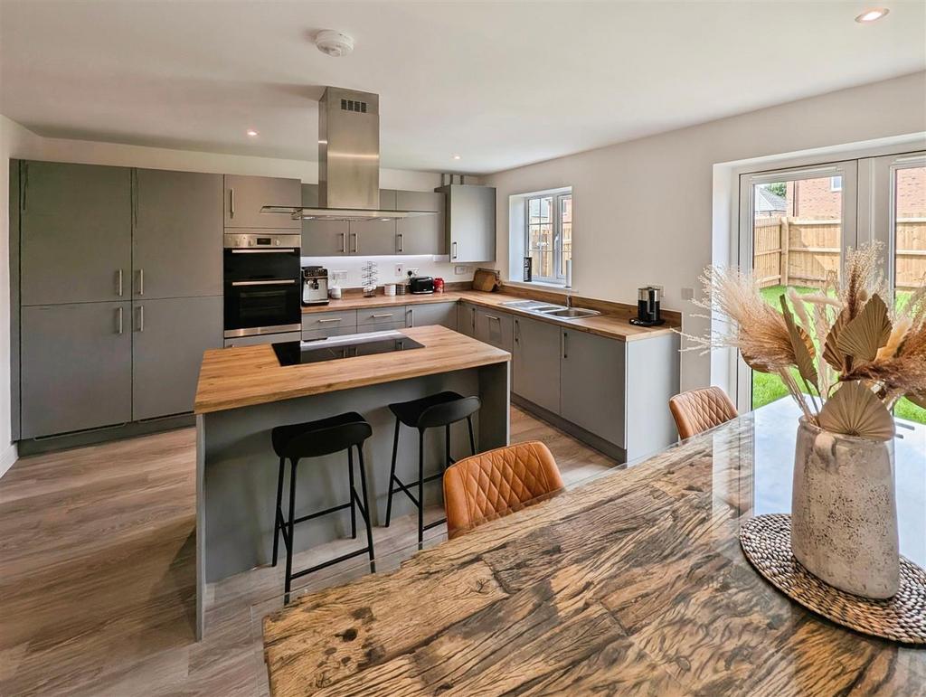 Kitchen Diner