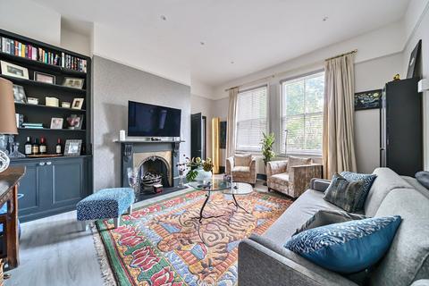 2 bedroom maisonette for sale, Leverton, St Georges Avenue, Weybridge, KT13