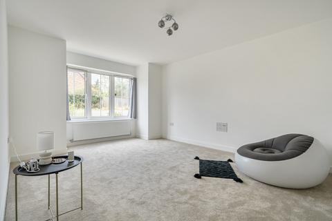 undefined, Pettit Place, Reading RG2