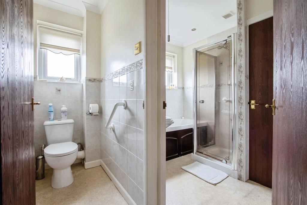 Bathroom/Wc