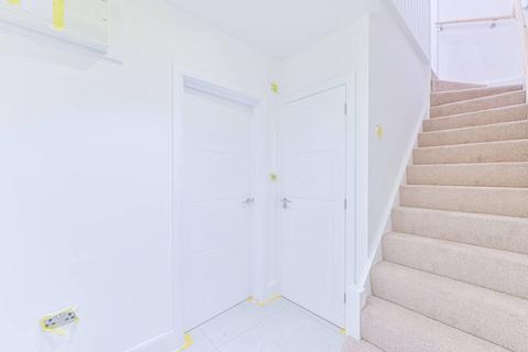 undefined, 3 Kingswood Way, South Croydon CR2