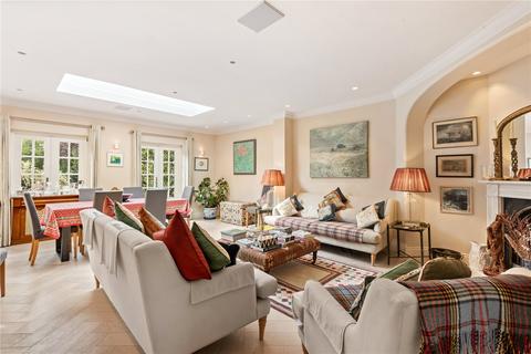 4 bedroom semi-detached house to rent, Ellerton Road, London, SW18